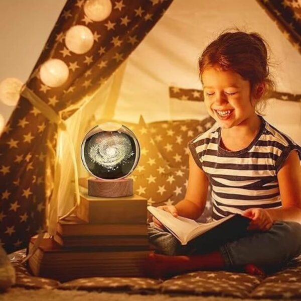 Galaxy Cristal Ball 3D Night Light Lamp - Image 3